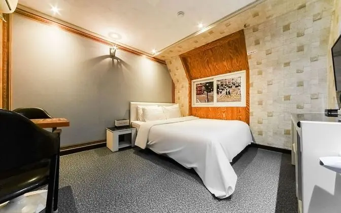 Oda (Quick check-in event- Check-in at 14 )