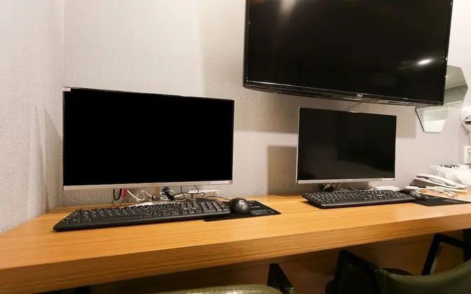 Oda (VIP-Twin (Couple PC Netflix available)