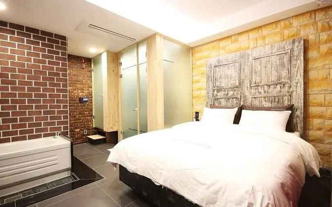 Oda (VIP with Parking - Best View (Latex M)