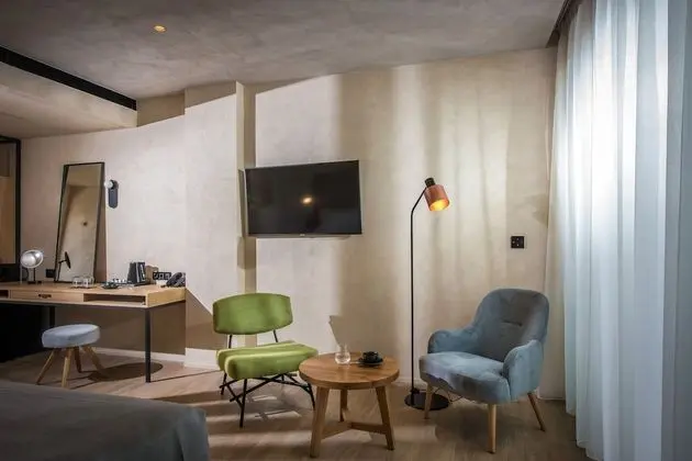 Tek Büyük Yataklı Oda, Avlu Manzaralı (Style)