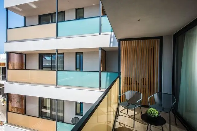 Tek Büyük Yataklı Oda, Avlu Manzaralı (Style)