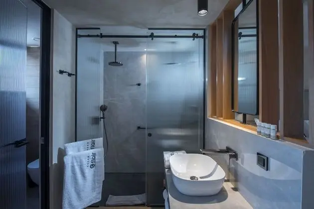 Tek Büyük Yataklı Oda, Avlu Manzaralı (Style)