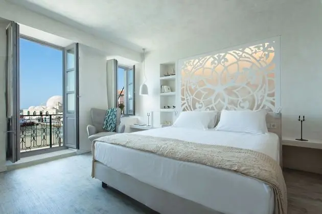 Double White suite with sea view