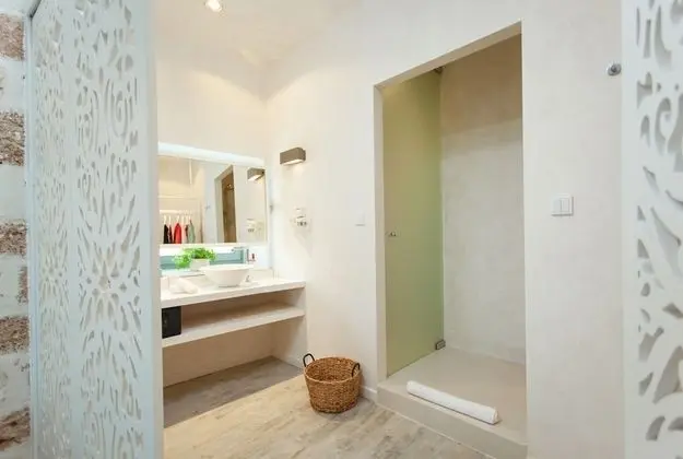 Double White suite with sea view