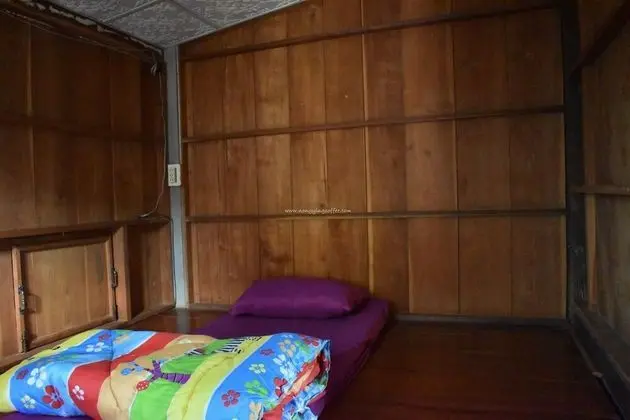 Standard Room with Shared Bathroom