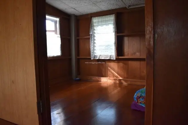 Standard Room with Shared Bathroom