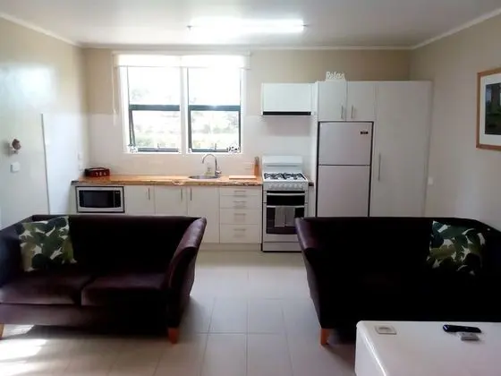Apart Daire, 2 Yatak Odası, Mutfak, Bahçe Manzaralı (Car included)