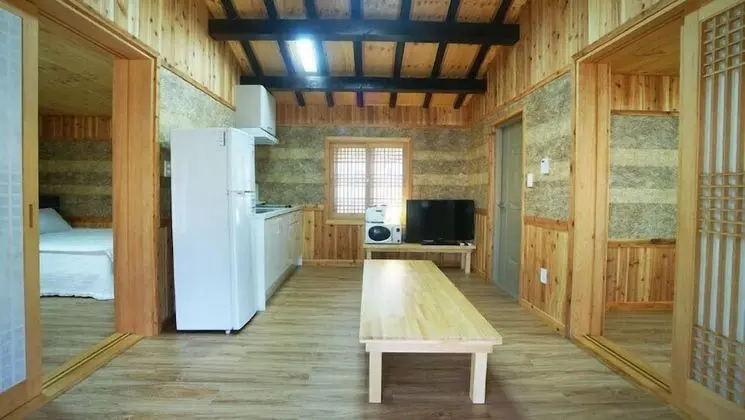 Traditional Tek Büyük Yataklı Oda (20 PY)