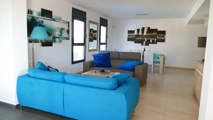 Family Ev, 4 Yatak Odası, Kişiye Özel Havuzlu, Deniz Manzaralı