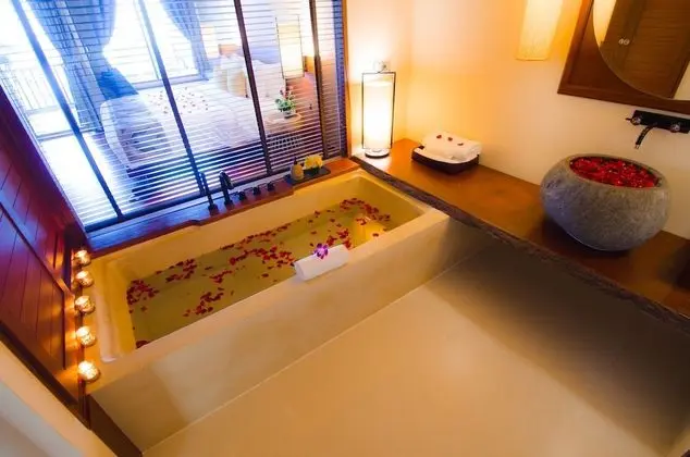 Supreme Deluxe with Jacuzzi
