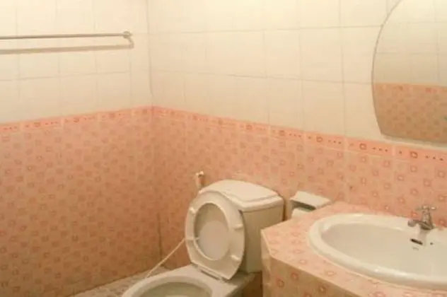 Standard Twin Air Conditioned Room