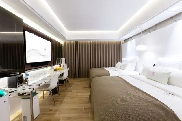 Deluxe Üç Kişilik Oda
