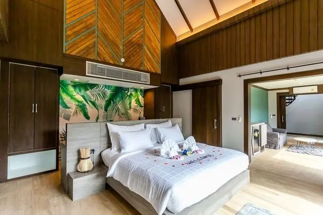 Deluxe Villa With Pool View