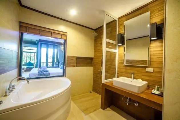 Deluxe Suite Sea View