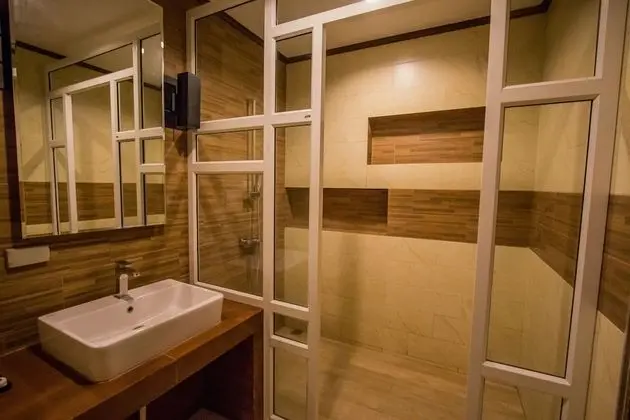 Deluxe Tek Büyük veya İki Ayrı Yataklı Oda, Bahçe Manzaralı