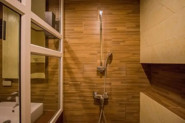 Deluxe Tek Büyük veya İki Ayrı Yataklı Oda, Bahçe Manzaralı