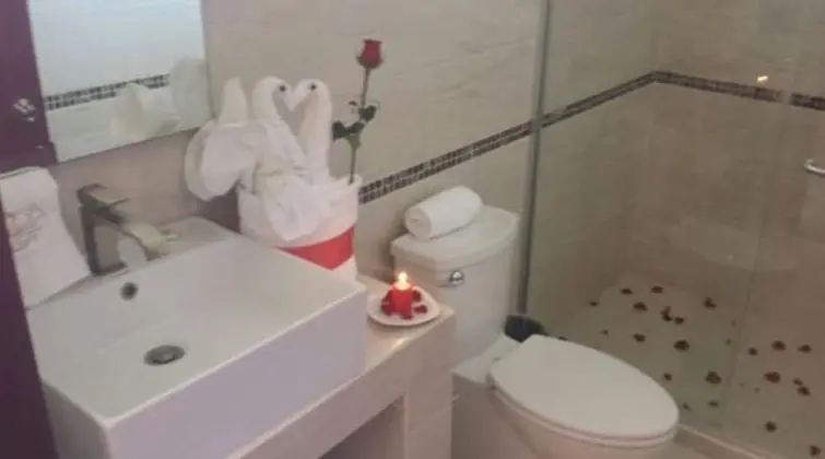 Honeymoon Süit, Karma Ranzalı Oda, Küçük Mutfak
