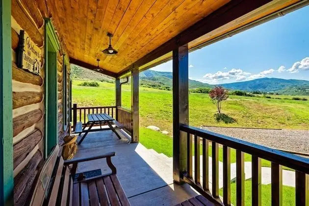 Ev (Chaparral Aspen Ranch Cabin)