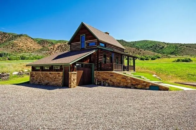 Ev (Chaparral Aspen Ranch Cabin)