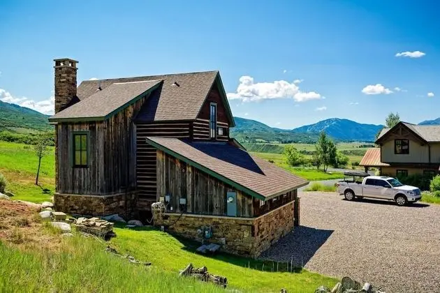 Ev (Chaparral Aspen Ranch Cabin)