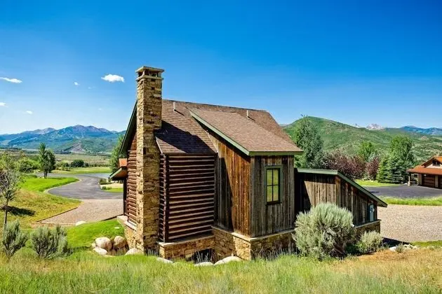 Ev (Chaparral Aspen Ranch Cabin)