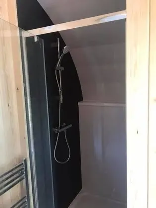 Tek Büyük Yataklı Oda, 1 Çift Kişilik Yatak