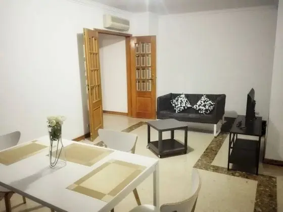 Basic Tek Büyük Yataklı Oda, 1 Yatak Odası, Sigara İçilmez, Bahçe Manzaralı