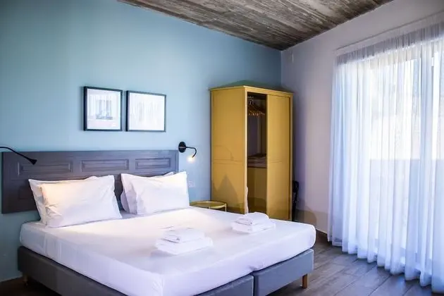 Premium Tek Büyük Yataklı Oda