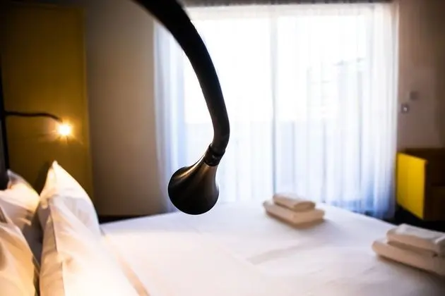 Premium Tek Büyük Yataklı Oda