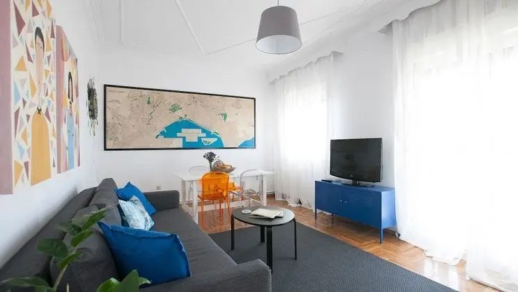 Apart Daire, Deniz Manzaralı (Chapter I)