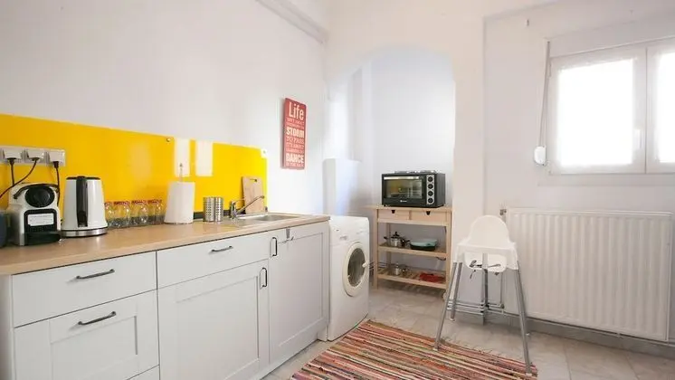 Apart Daire, Deniz Manzaralı (Chapter I)