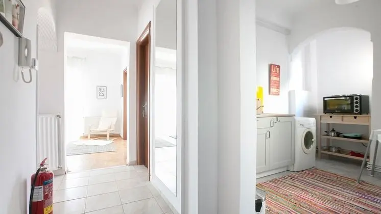 Apart Daire, Deniz Manzaralı (Chapter I)