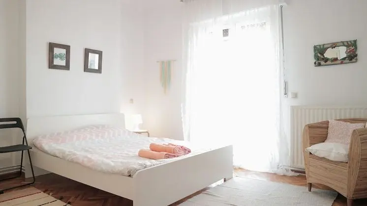 Apart Daire, Deniz Manzaralı (Chapter II)