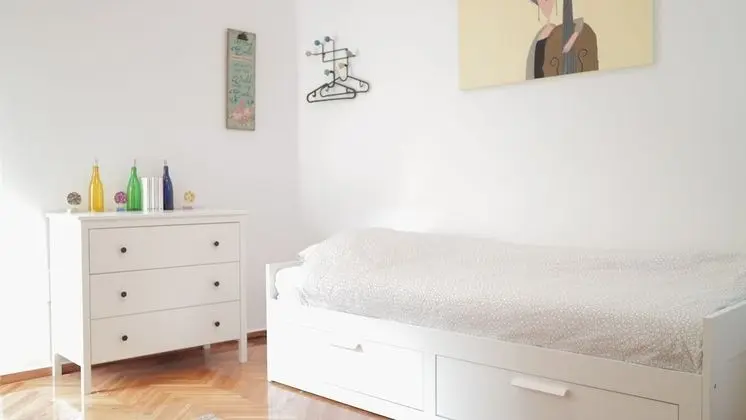 Apart Daire, Deniz Manzaralı (Chapter II)