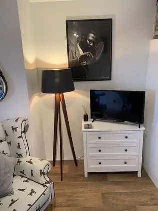 Apart Daire, 1 Büyük (Queen) Boy Yatak