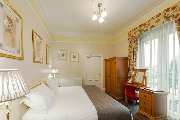 Ground Floor, Superior Double or Twin Room, 1 King Bed, Non Smoking, Garden View
