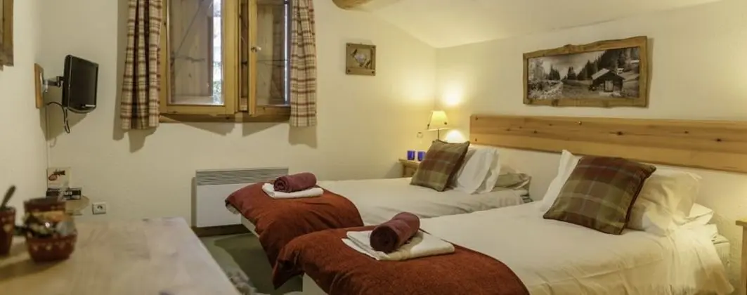 Tek Büyük veya İki Ayrı Yataklı Oda