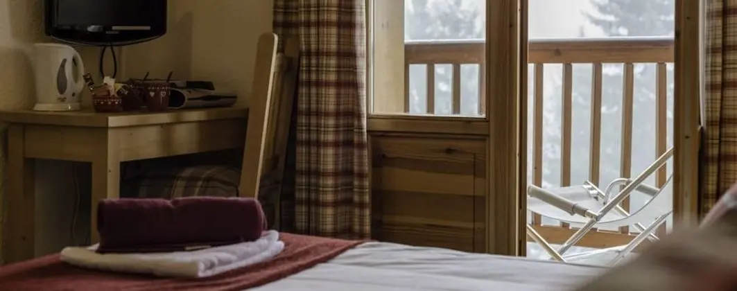 Tek Büyük veya İki Ayrı Yataklı Oda, Balkon