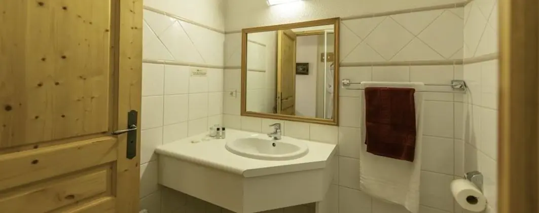 Tek Büyük veya İki Ayrı Yataklı Oda, Balkon