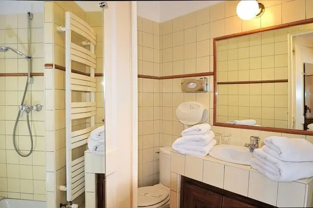 Standard Büyük Yataklı Tek Kişilik Oda (Small)
