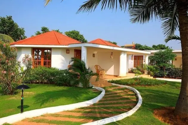 Kır Evi, Deniz Manzaralı
