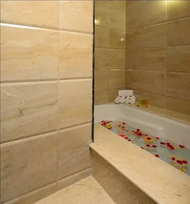 Platinum Suite