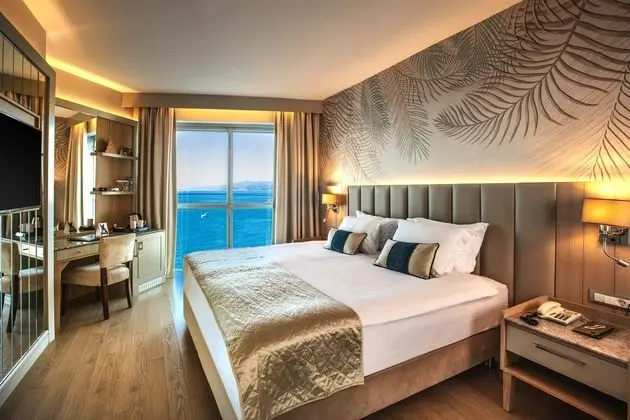 Promo Deniz Manzaralı Oda