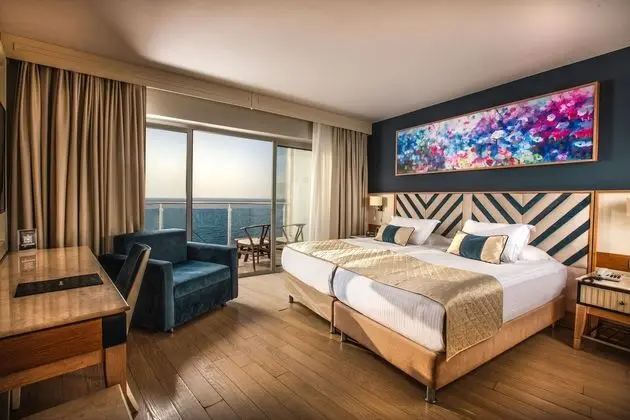Süperior Deniz Manzaralı Oda