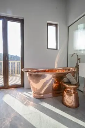 Superior Double room with Luxury Bath, Balcony and Sea View