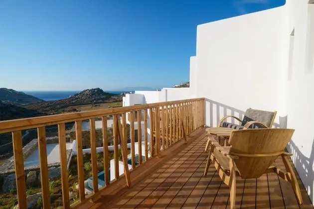 Superior Double room with Luxury Bath, Balcony and Sea View