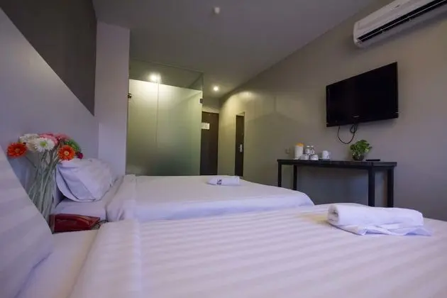 Deluxe Üç Kişilik Oda, Penceresiz