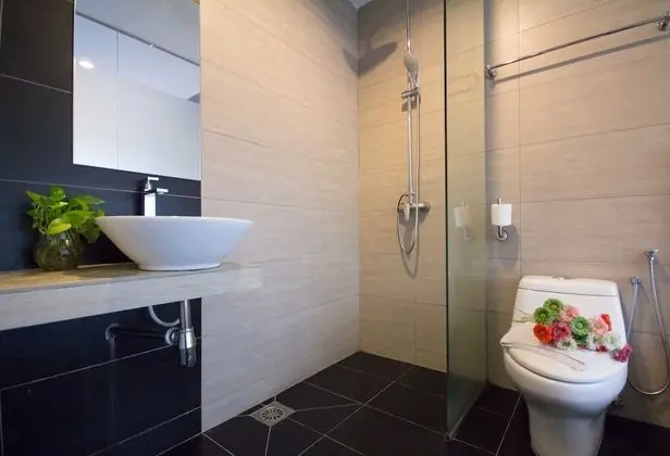 Deluxe Üç Kişilik Oda, Penceresiz