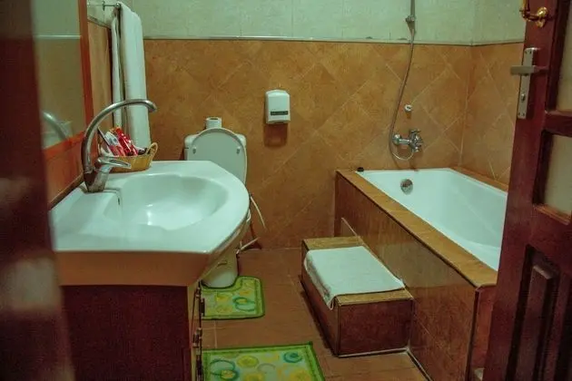 Superior Tek Büyük veya İki Ayrı Yataklı Oda, 1 Yatak Odası, Bahçe Manzaralı