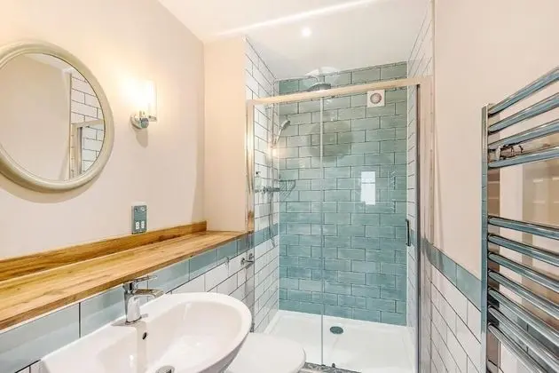 Superior Tek Büyük veya İki Ayrı Yataklı Oda